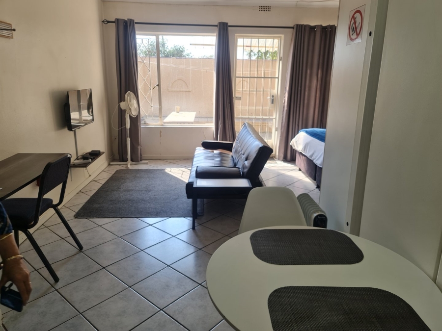 6 Bedroom Property for Sale in Protea Park North West